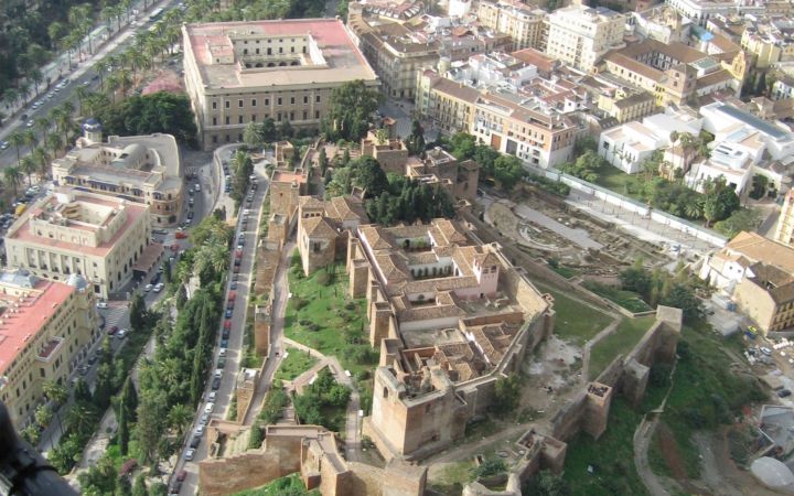 Vista este del conjunto Alcazaba-Teatro Romano