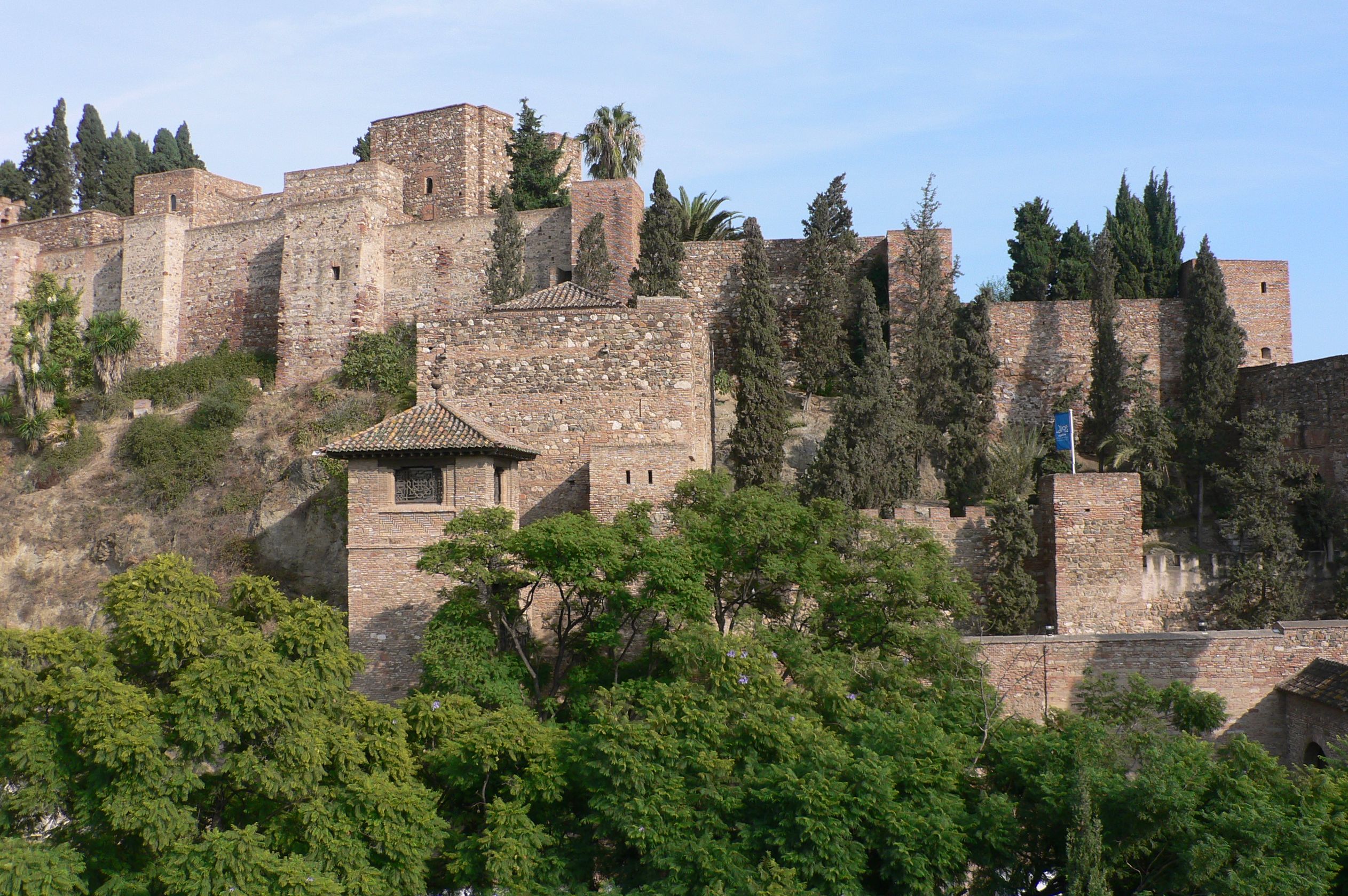Vista de La Alcazaba desde el punto de inicio